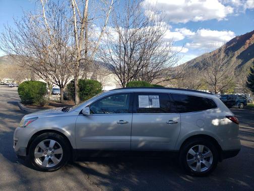 Silver Ice Metallic 2015 Chevrolet Traverse LTZ