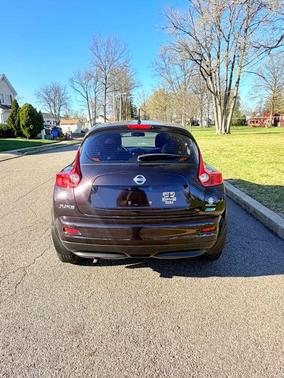 Purple 2014 Nissan Juke S