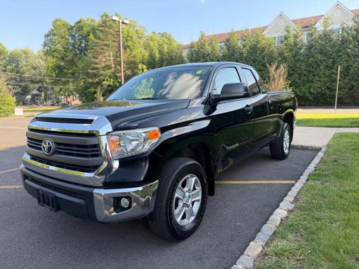 Black 2014 Toyota Tundra SR5