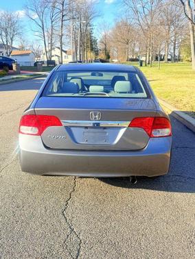 Grey 2009 Honda Civic LX