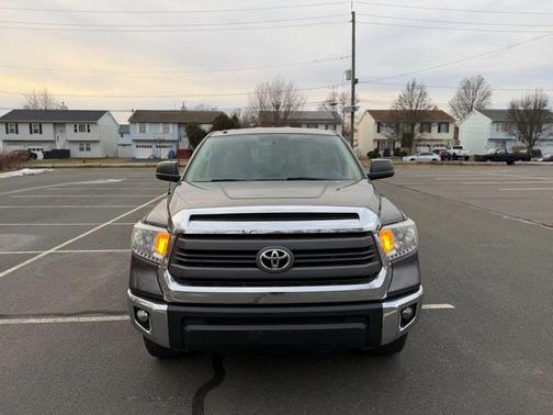 2014 Toyota Tundra SR