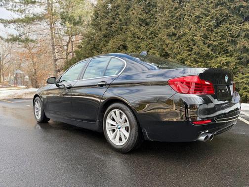 2015 BMW 528 528i Sedan 4D
