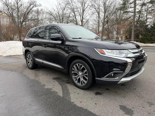 2018 Mitsubishi Outlander SE