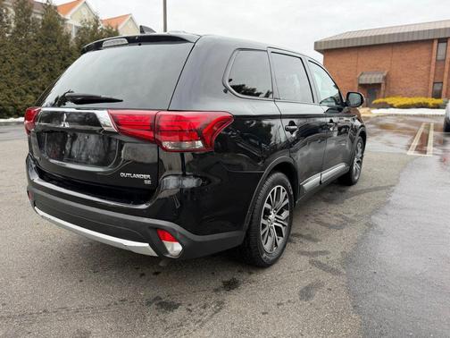 2018 Mitsubishi Outlander SE