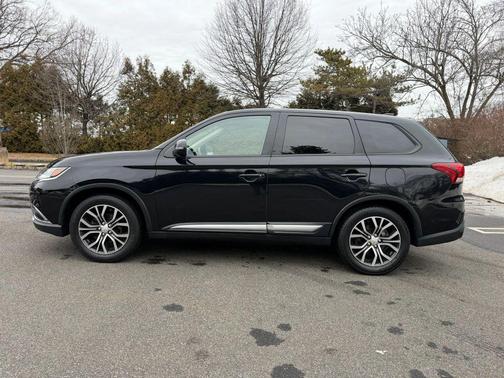 2018 Mitsubishi Outlander SE