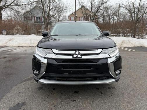 2018 Mitsubishi Outlander SE