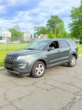 Guard Metallic 2016 Ford Explorer XLT