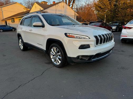 2015 Jeep Cherokee Sport