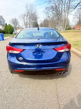 2013 Hyundai ELANTRA SE