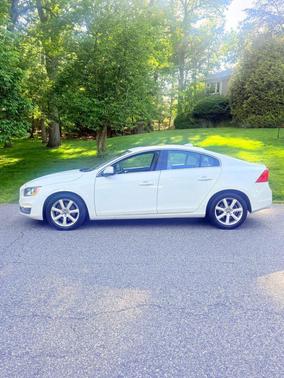Ice White 2016 Volvo S60 T5 Premier