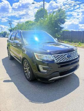 White Platinum Metallic Tri-Coat 2016 Ford Explorer Platinum