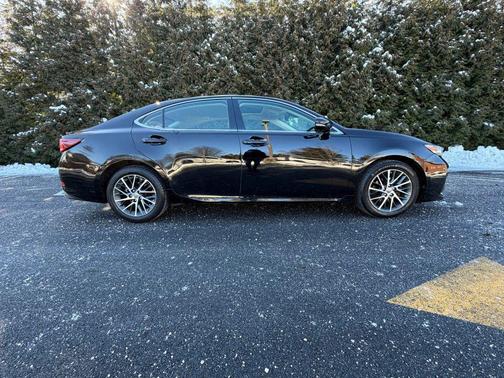 2016 Lexus ES 350 Base
