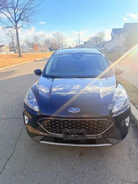 2020 Ford Escape SEL