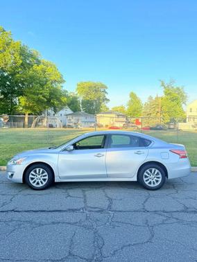 Brilliant Silver Metallic 2013 Nissan Altima 2.5 S