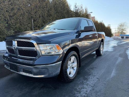 2016 RAM 1500 SLT