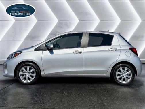 2016 Toyota Yaris LE