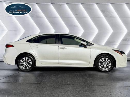 2020 Toyota Corolla Hybrid LE
