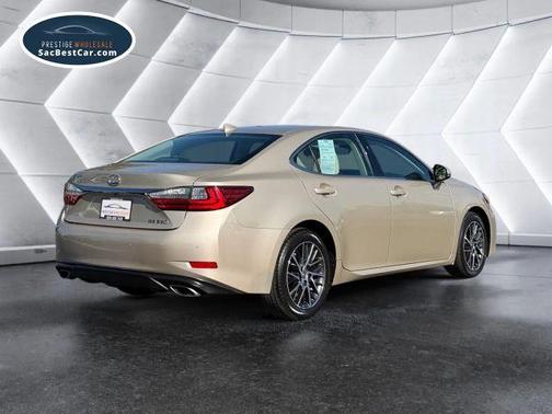 2017 Lexus ES 350 Base