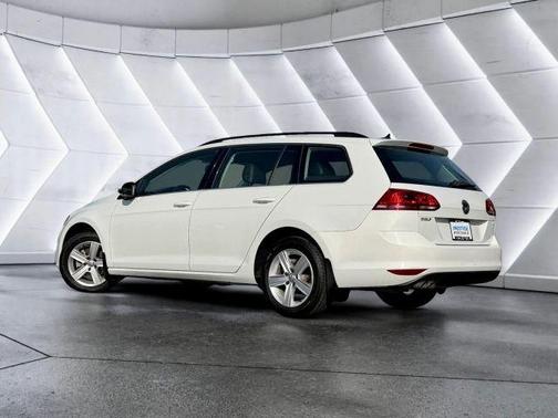 2015 Volkswagen Golf SportWagen TDI S
