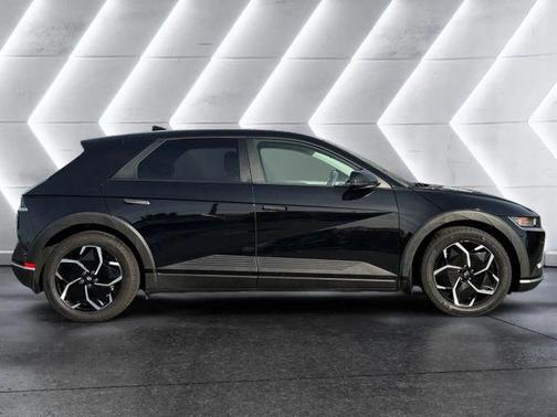 2022 Hyundai IONIQ 5 SE