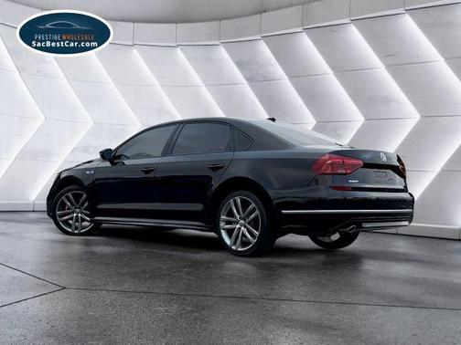 2018 Volkswagen Passat 2.0T R-Line