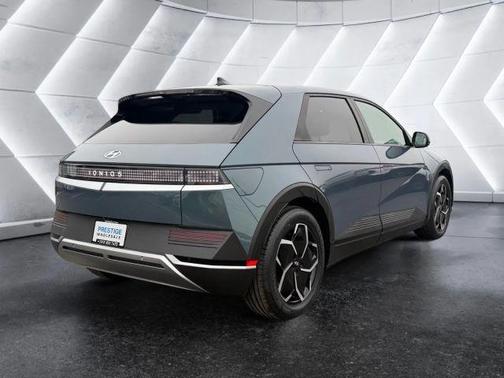 2022 Hyundai IONIQ 5 SEL