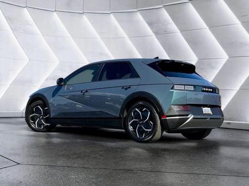 2022 Hyundai IONIQ 5 SE