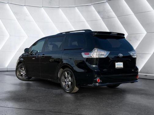 2017 Toyota Sienna SE Premium