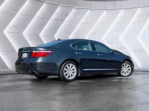Gray 2007 Lexus LS 460 Base