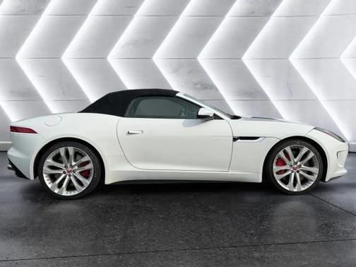 2014 Jaguar F-TYPE V8 S