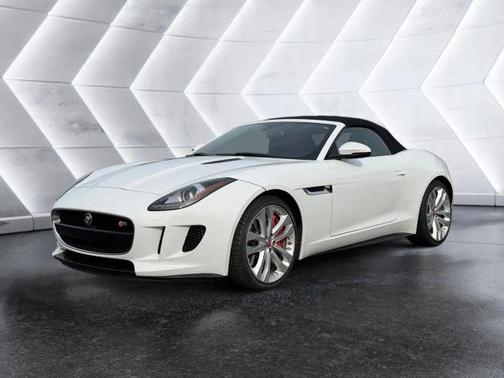 2014 Jaguar F-TYPE V8 S