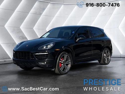 2014 Porsche Cayenne GTS