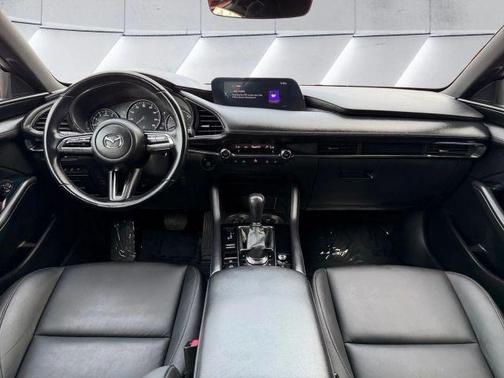 2022 Mazda Mazda3 FWD w/Preferred Package