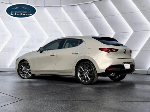 2022 Mazda Mazda3 FWD w/Preferred Package