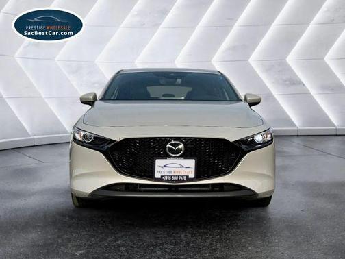 2022 Mazda Mazda3 FWD w/Preferred Package