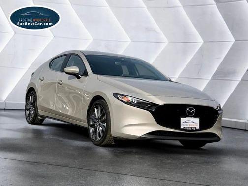 2022 Mazda Mazda3 FWD w/Preferred Package