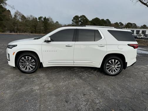 2022 Chevrolet Traverse Premier