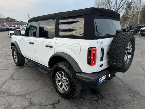 2024 Ford Bronco Badlands