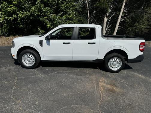 2022 Ford Maverick XL