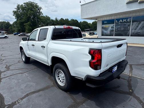Summit White 2026 Chevrolet Colorado WT