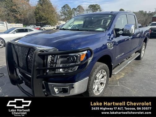 2017 Nissan Titan XD SL