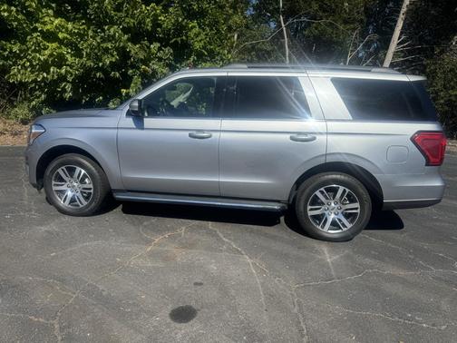 2023 Ford Expedition XLT