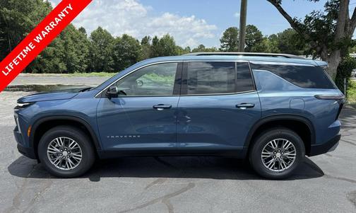 2025 Chevrolet Traverse LT