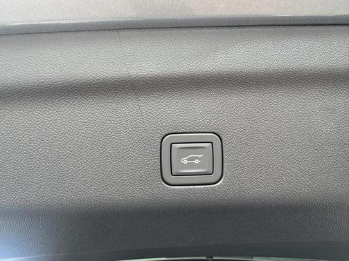 2026 Chevrolet Tahoe 2WD RST