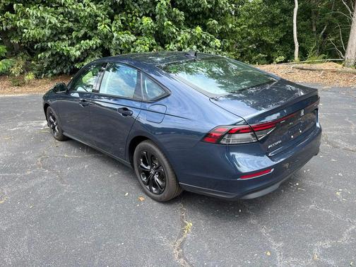 Canyon River Blue Metallic 2025 Honda Accord SE