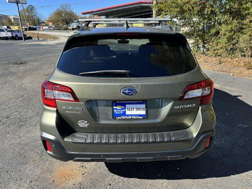 2018 Subaru Outback 2.5i Touring