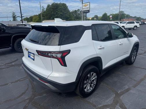 Summit White 2026 Chevrolet Equinox 1LT