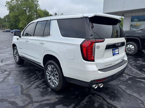 White Frost Tricoat 2023 GMC Yukon Denali Ultimate
