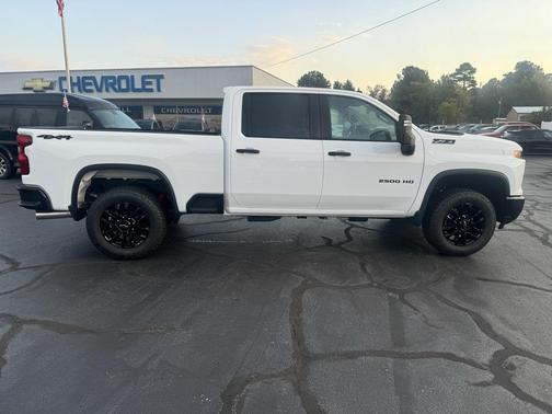 2026 Chevrolet Silverado 2500 Custom