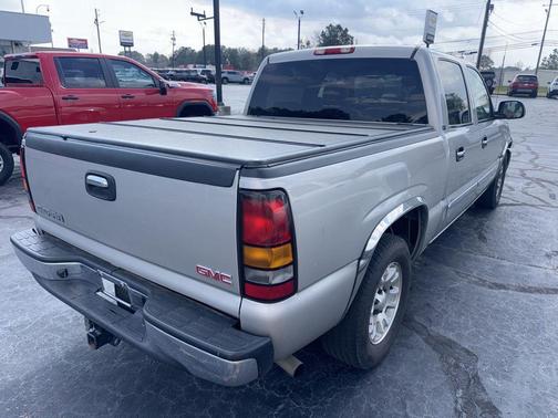 2005 GMC Sierra 1500 SLE Crew Cab